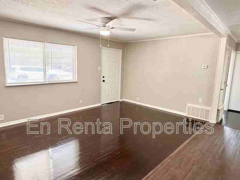1414 Lackland St - Photo 5 of 23