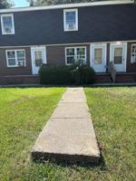 featured image of 1706 Carolina St E #B