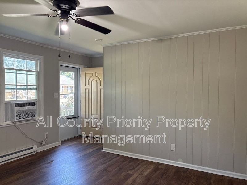 1706 Carolina St E #B - Photo 4 of 11