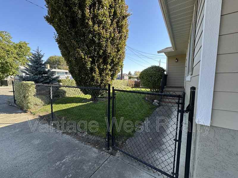 1281 Bothe Rd - Photo 2 of 39