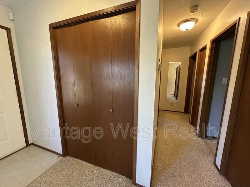 1281 Bothe Rd - Photo 5 of 39