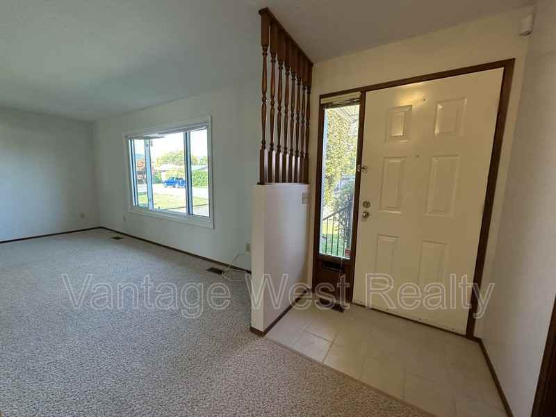 1281 Bothe Rd - Photo 6 of 39