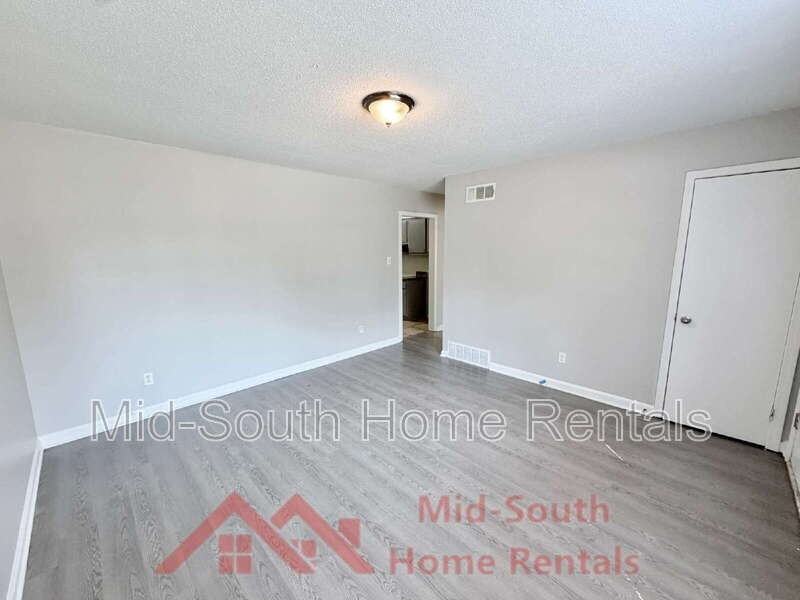 5185 Long Branch Dr - Photo 4 of 19