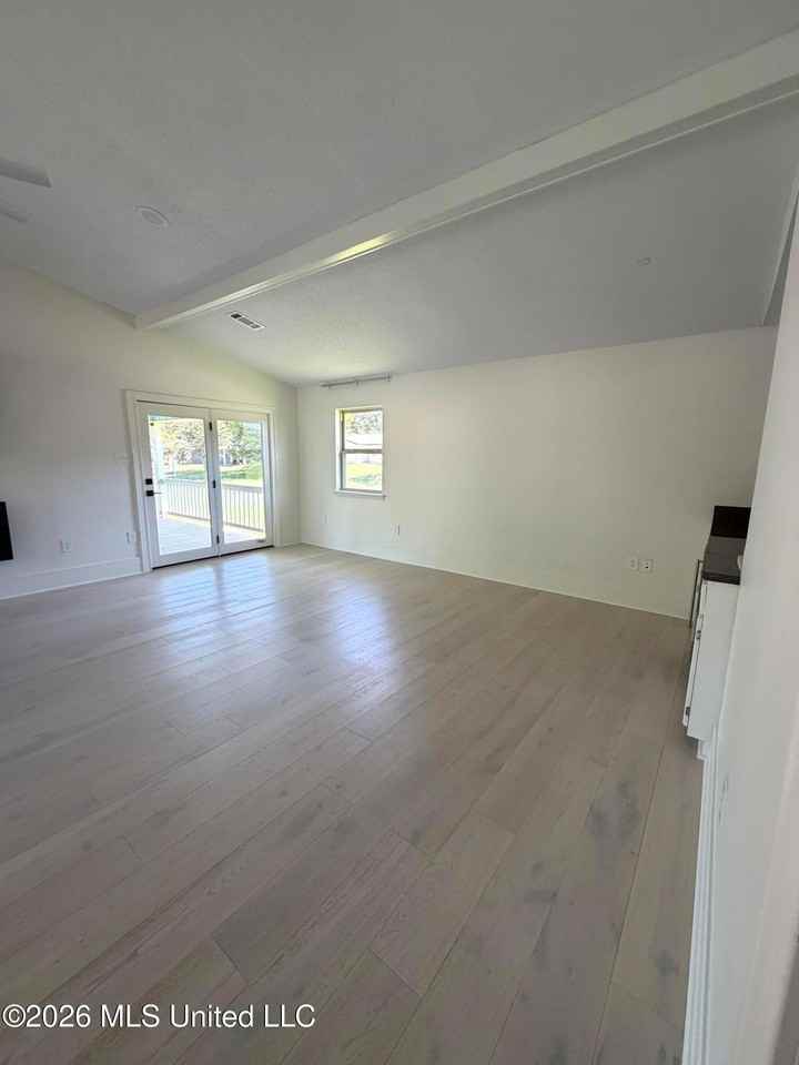 11562 Otto Ave - Photo 4 of 36