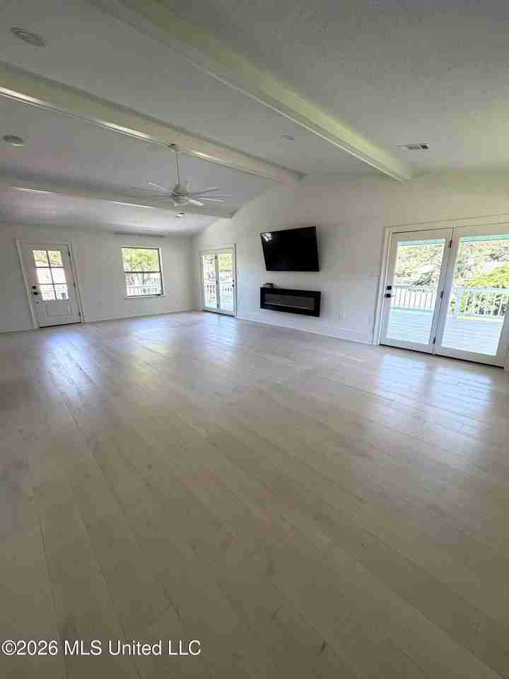 11562 Otto Ave - Photo 6 of 36