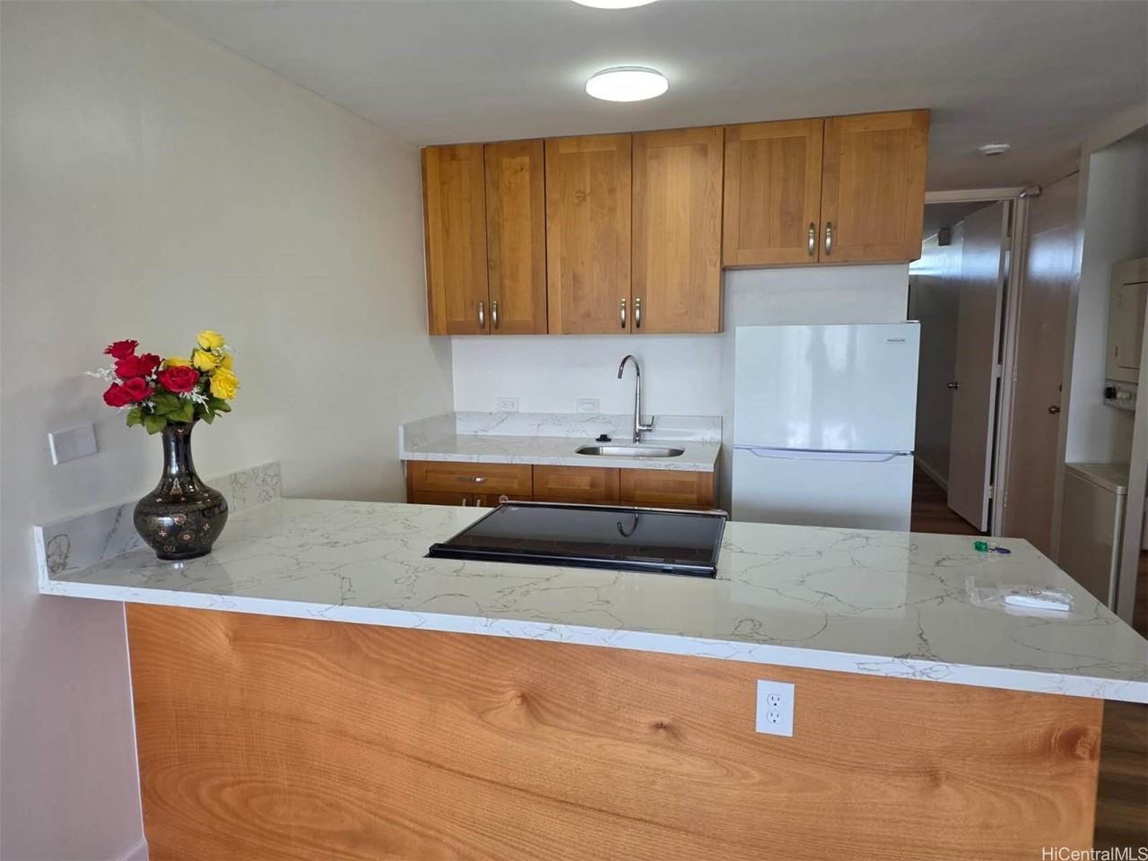 2611 Ala Wai Blvd #2303