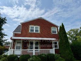 featured image of 654 E 240th St