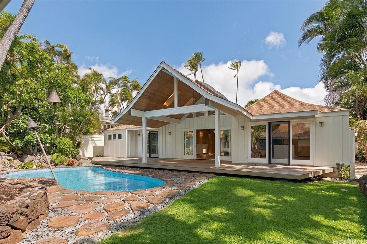 814 Kealaolu Ave