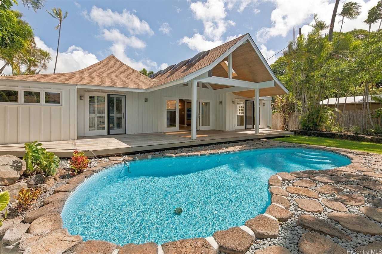 814 Kealaolu Ave - Photo 2 of 24