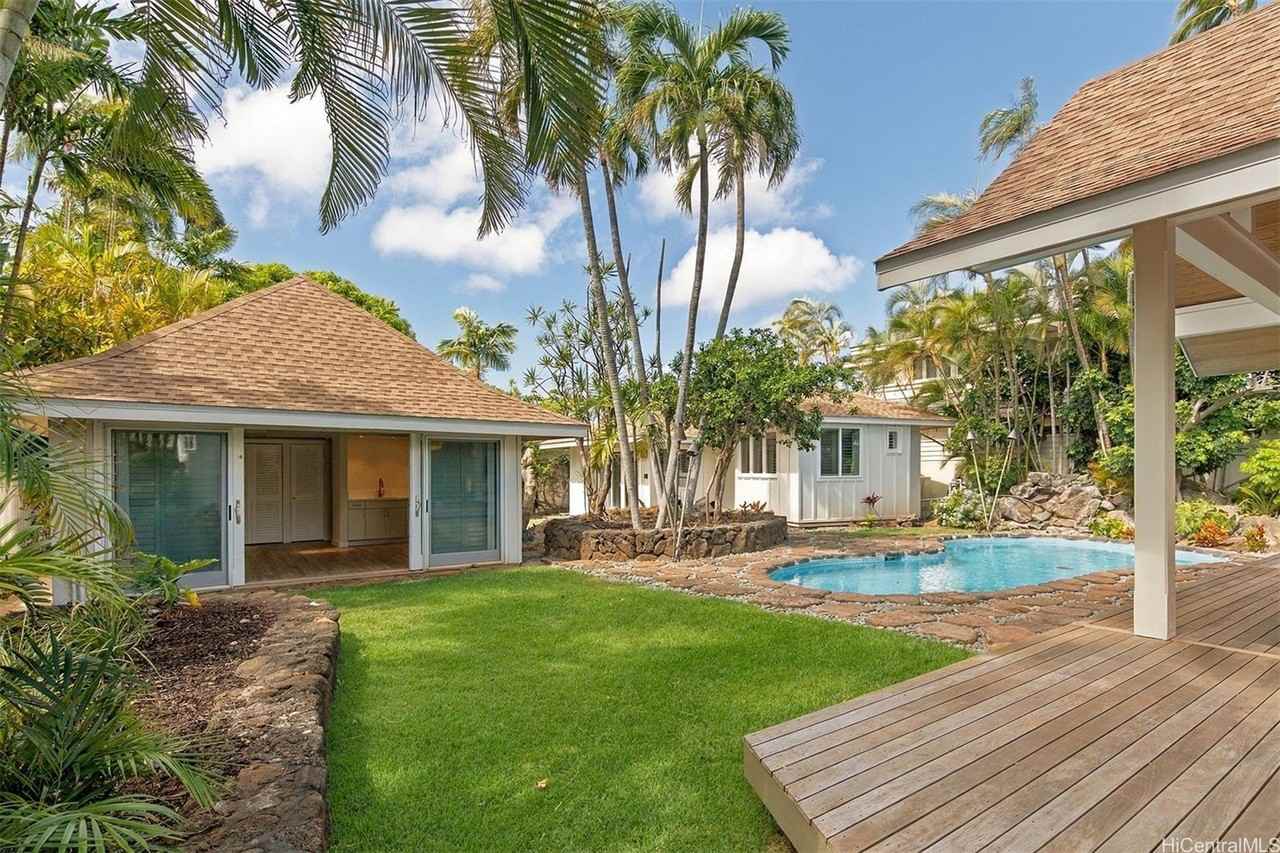 814 Kealaolu Ave - Photo 4 of 24
