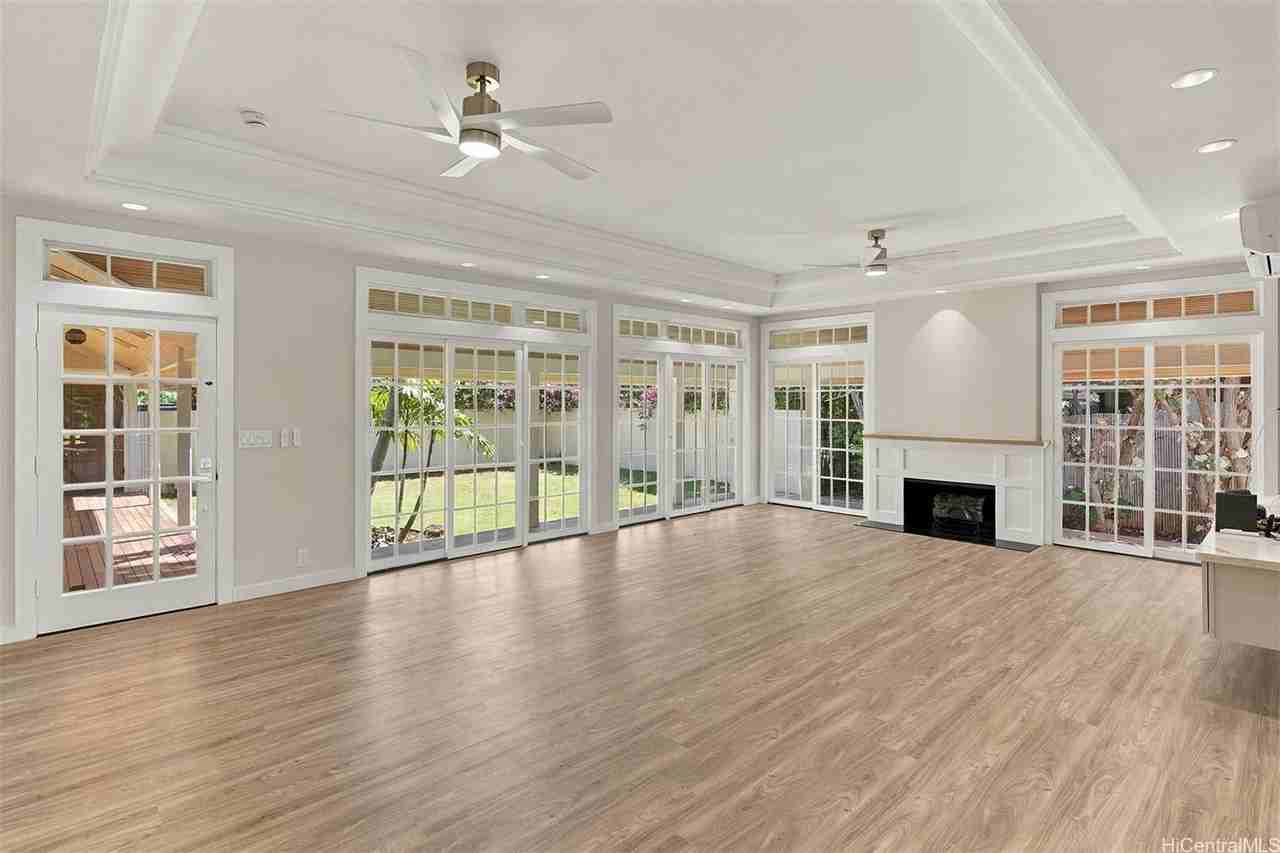 814 Kealaolu Ave - Photo 5 of 24