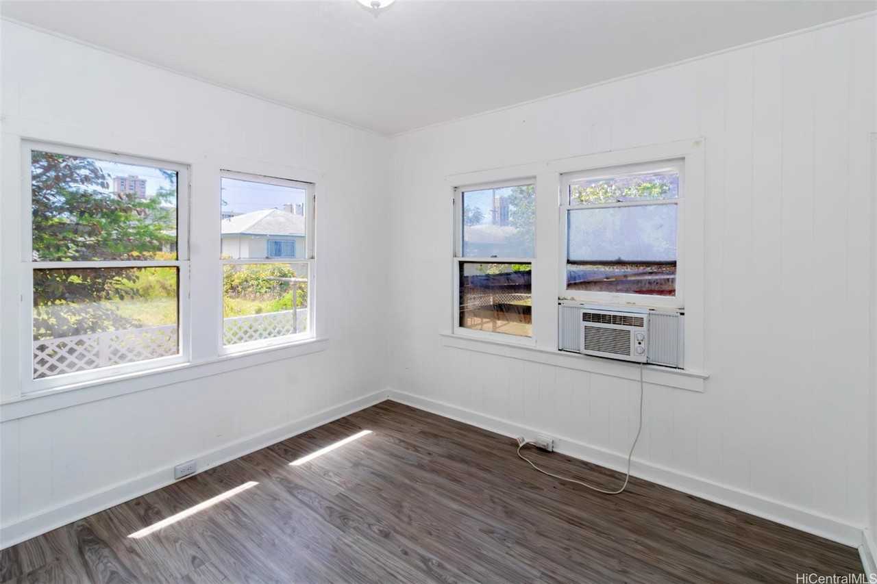 1746 Citron St #C - Photo 3 of 9