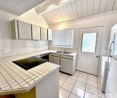 521 Pepeekeo St #7 - Photo 4 of 25