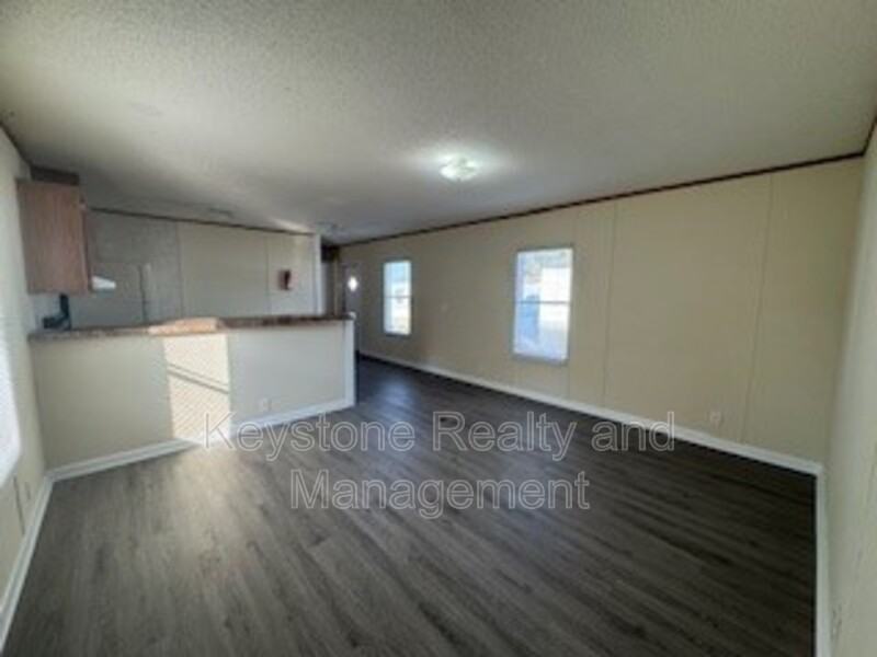 805 Monroe Ln - Photo 6 of 10