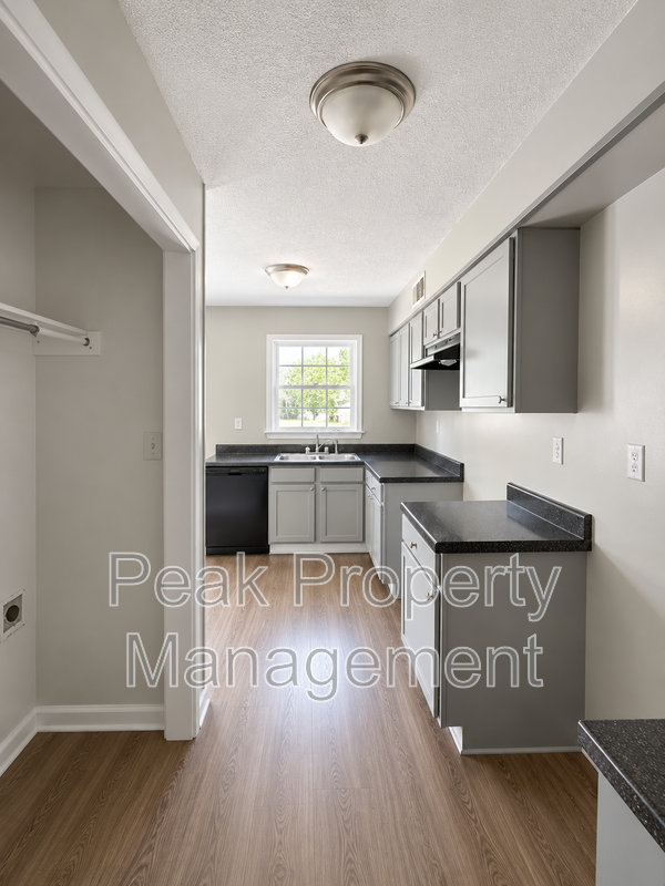 3096 Claudette Rd - Photo 2 of 4