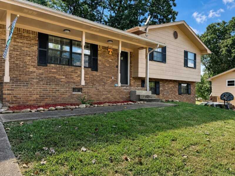1606 Lisa Lynn Dr - Photo 2 of 22
