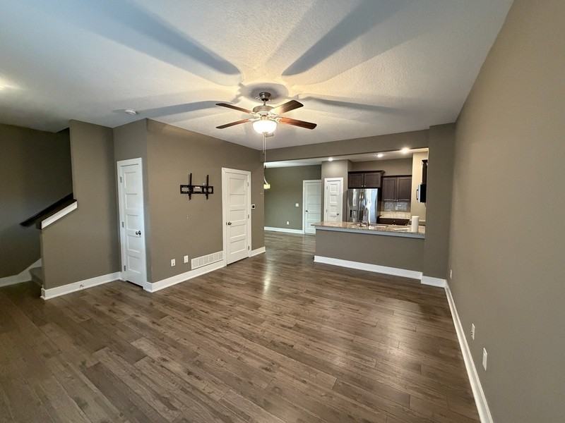 1411 Sw Campus Ln - Photo 3 of 20
