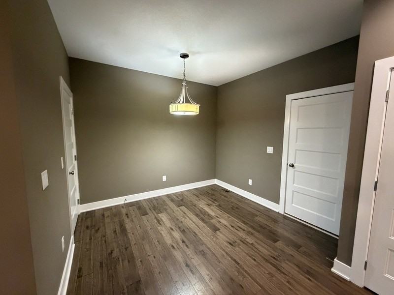 1411 Sw Campus Ln - Photo 4 of 20