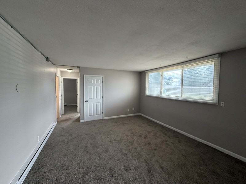 1202 Se Belmont Dr #3 - Photo 2 of 11