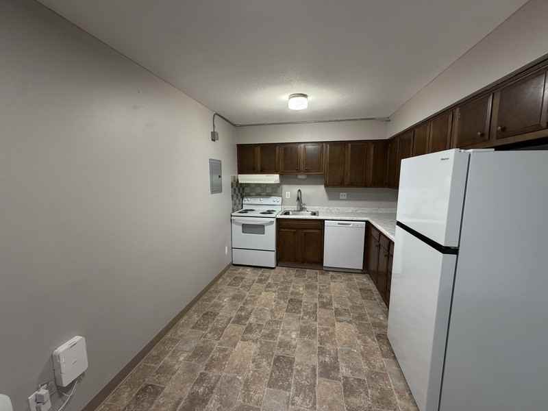 1202 Se Belmont Dr #3 - Photo 4 of 11