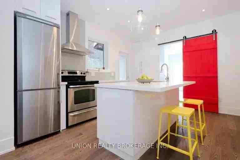 66 Lansdowne Ave #1 - Photo 7 of 15