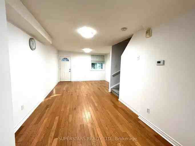 38 Saint Lawrence St #7 - Photo 6 of 13