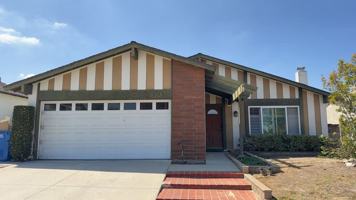 featured image of 2141 Elderway Dr