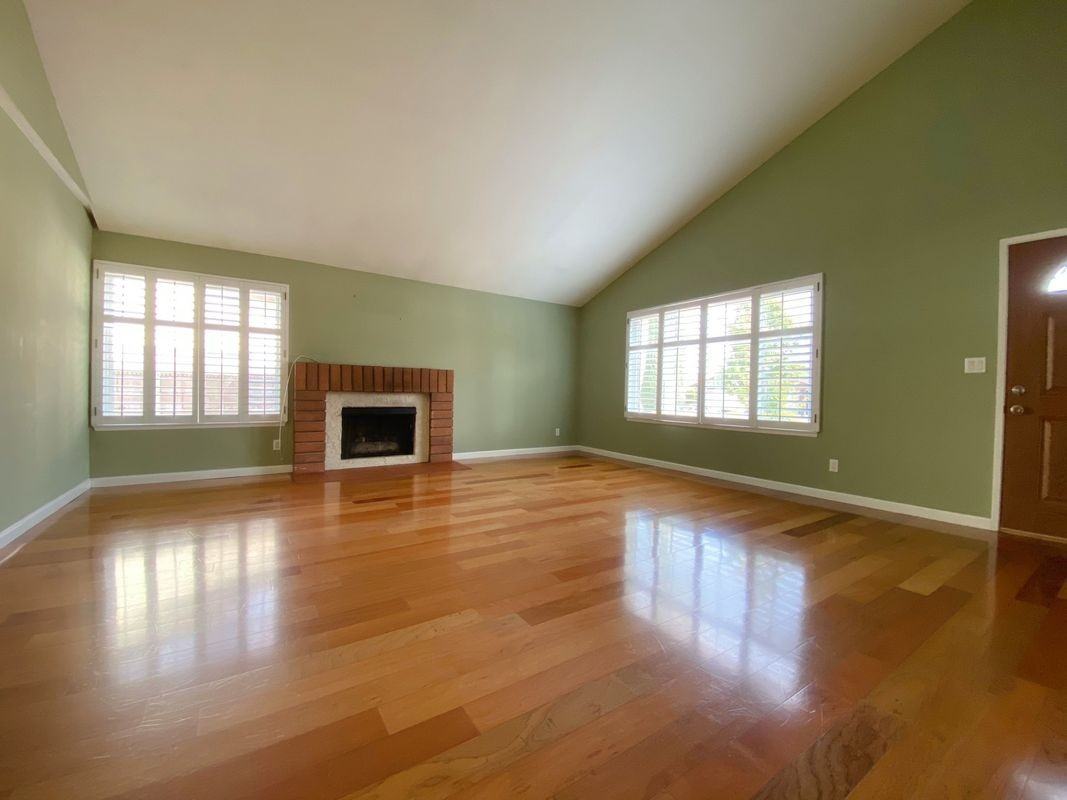 2141 Elderway Dr - Photo 2 of 18