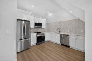 533 Washington St #E - Photo 1 of 1