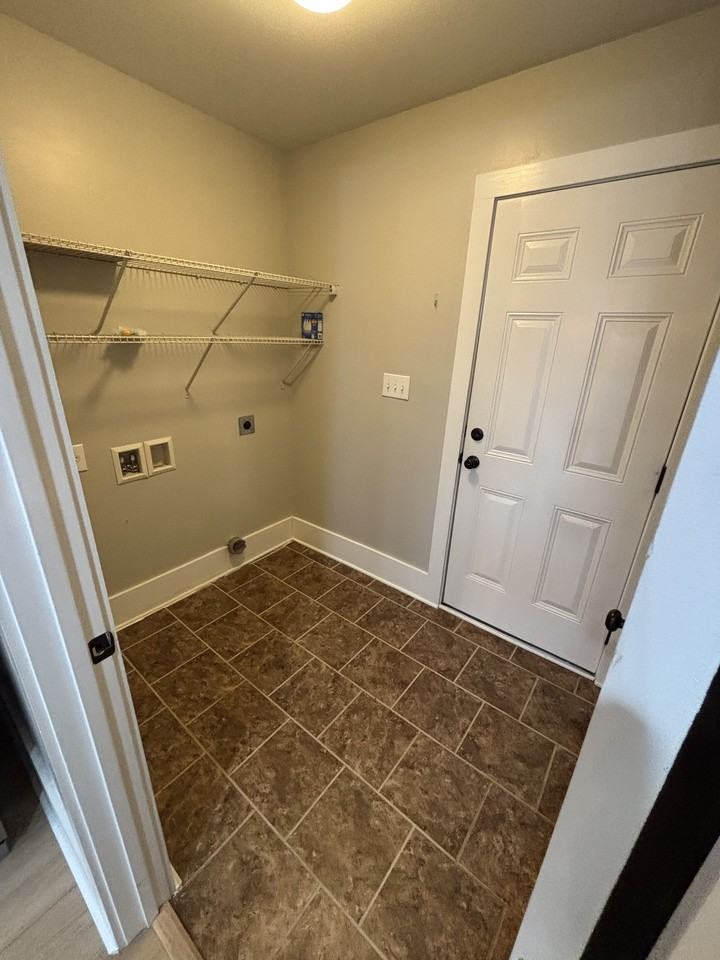1501 Joy St Se #NA - Photo 6 of 14