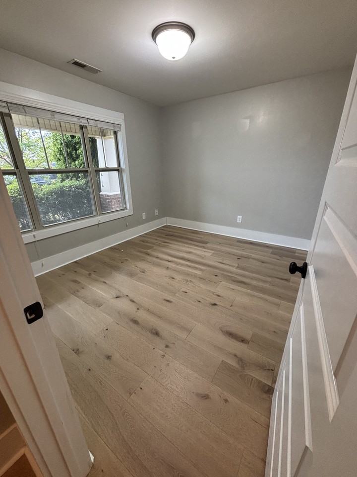 1501 Joy St Se #NA - Photo 7 of 14
