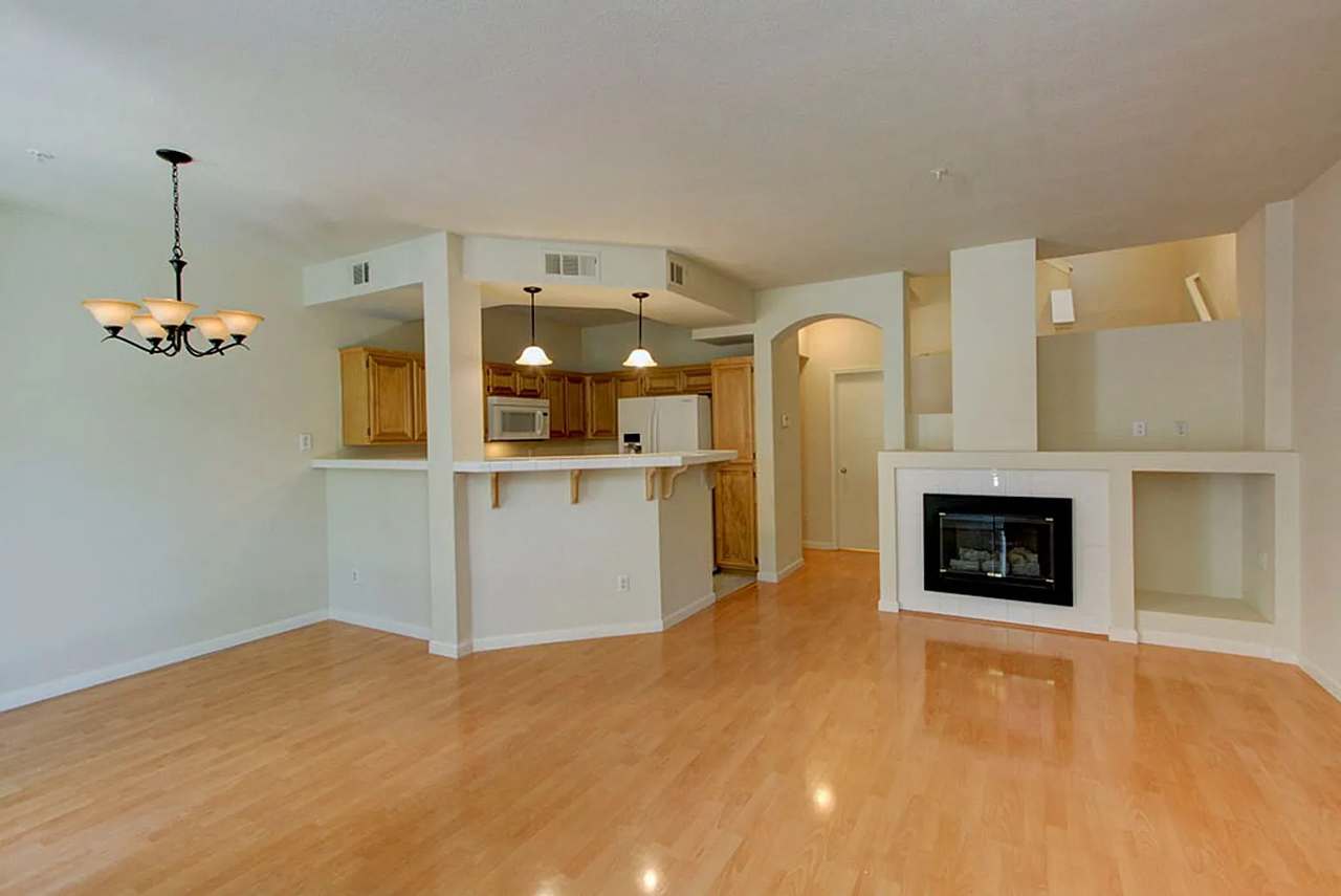 3318 Midtown Pl #NA - Photo 5 of 19
