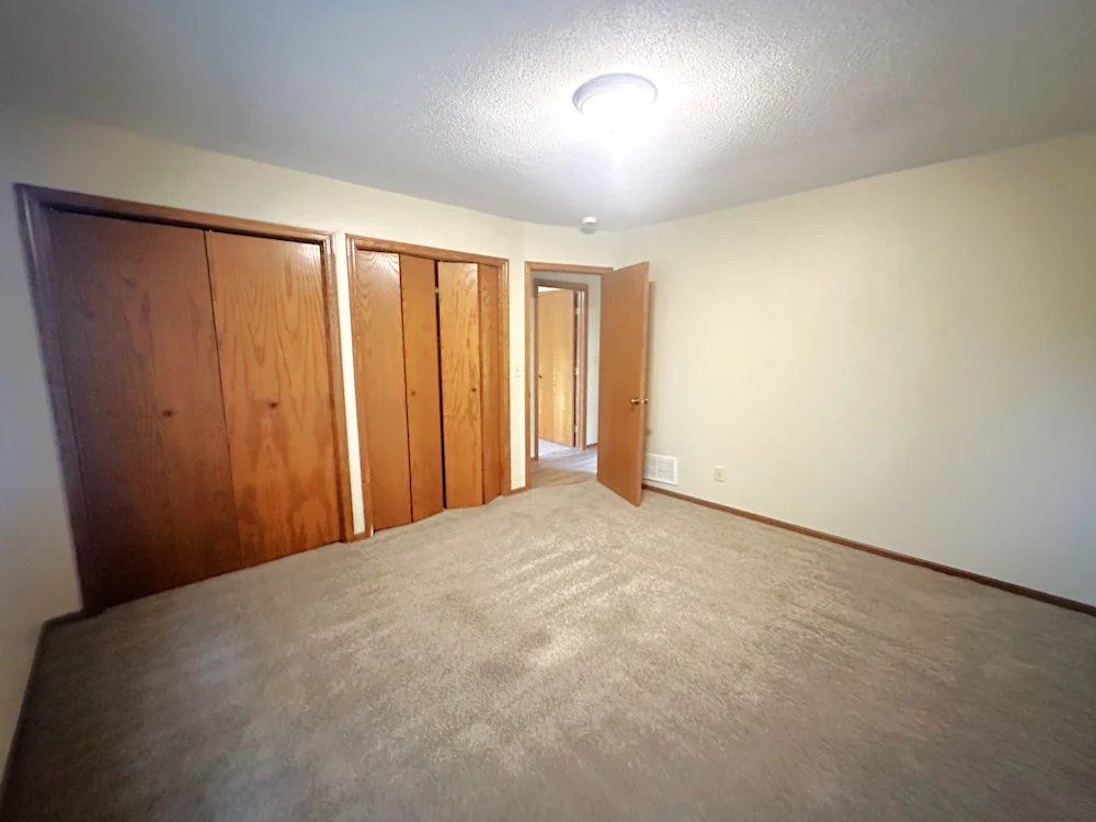 14121 Rosewood Ln N #NA - Photo 3 of 8