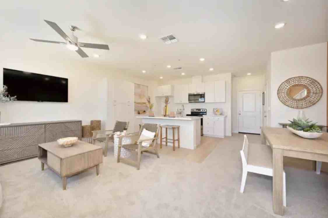 1733 Grand Breeze Ln #1 - Photo 7 of 20