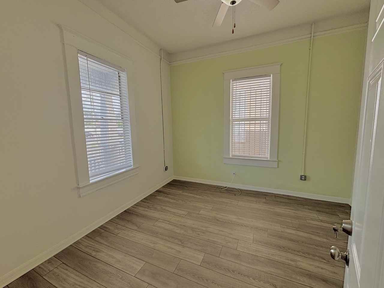 2906 W Chestnut St #A - Photo 4 of 12