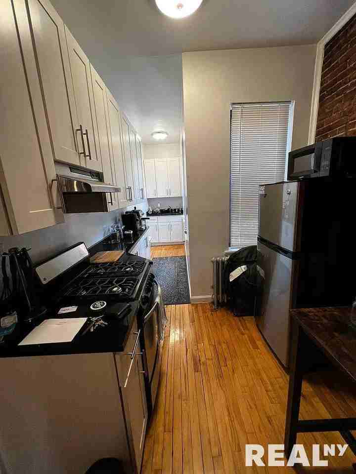 W 20th St #5RE - Photo 2 of 3