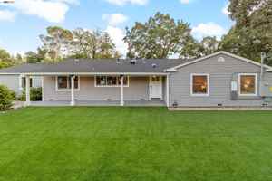 featured image of 1021 Scots Ln