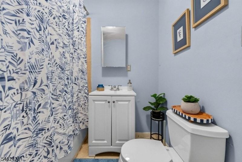 566 2nd Ave - Photo 4 of 4