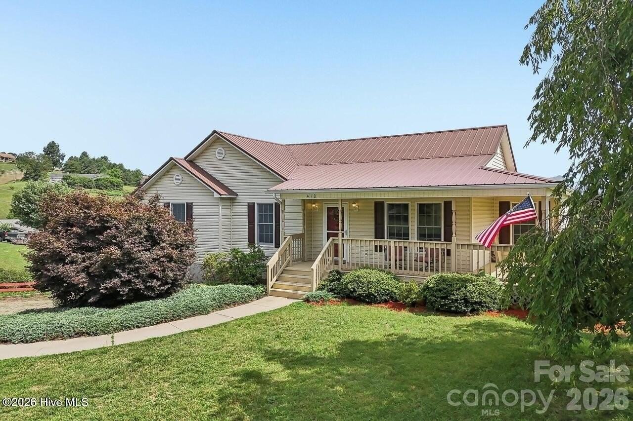 410 Crawford Rd - Photo 4 of 29