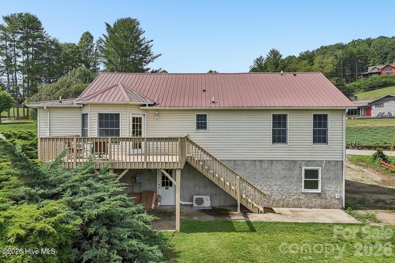 410 Crawford Rd - Photo 6 of 29