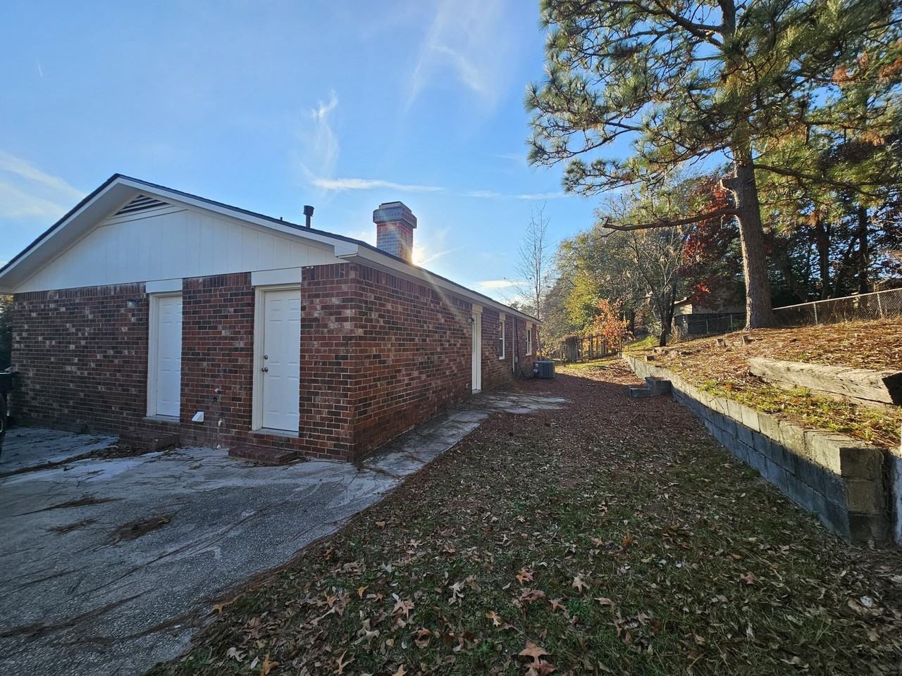 3543 Windermere Dr - Photo 3 of 13