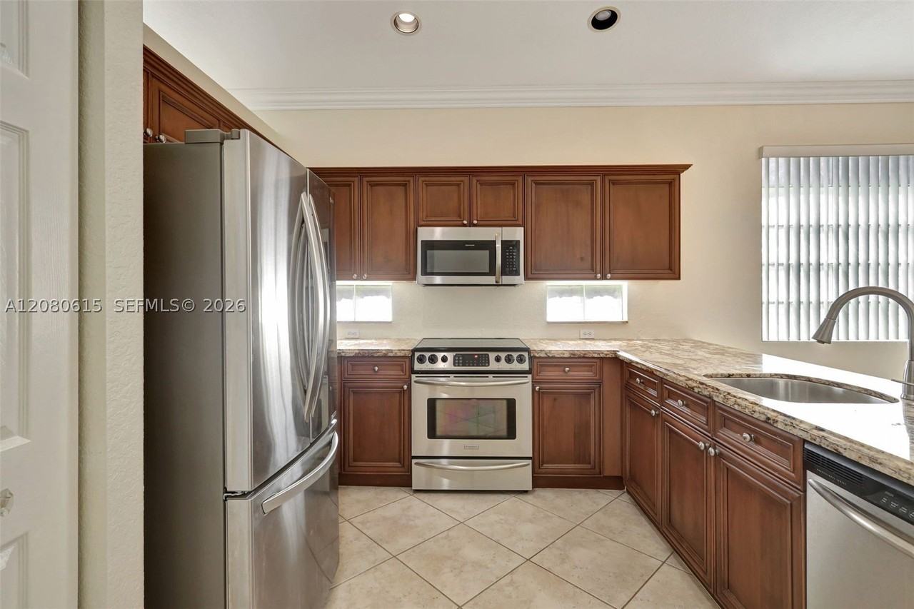 8481 Siciliano St #8481 - Photo 6 of 50