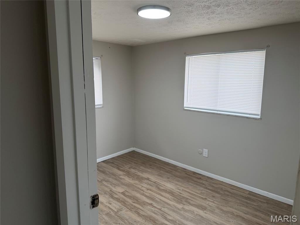 260 E Acton Ave #C - Photo 3 of 8