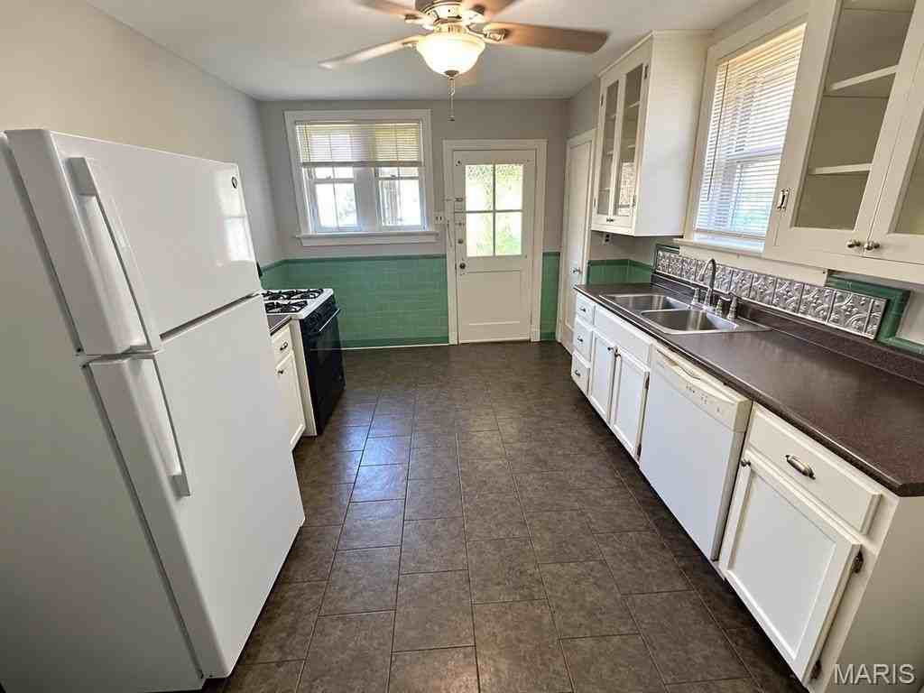 4057 Potomac St - Photo 5 of 7