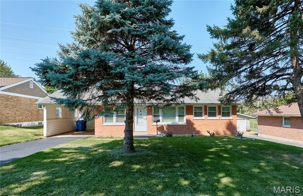 985 Saint Patrice Ln - Photo 2 of 34