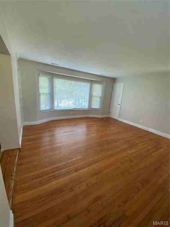 5466 Keller Rd - Photo 4 of 23