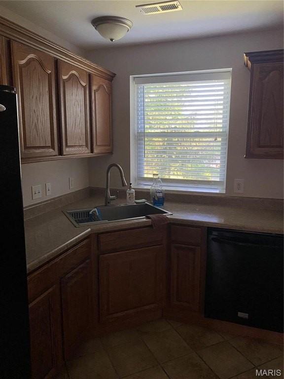 5466 Keller Rd - Photo 5 of 23