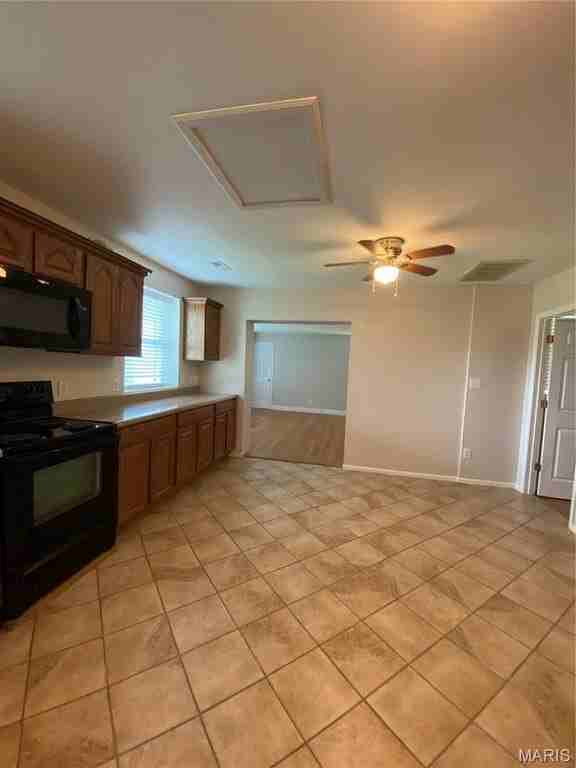 5466 Keller Rd - Photo 6 of 23