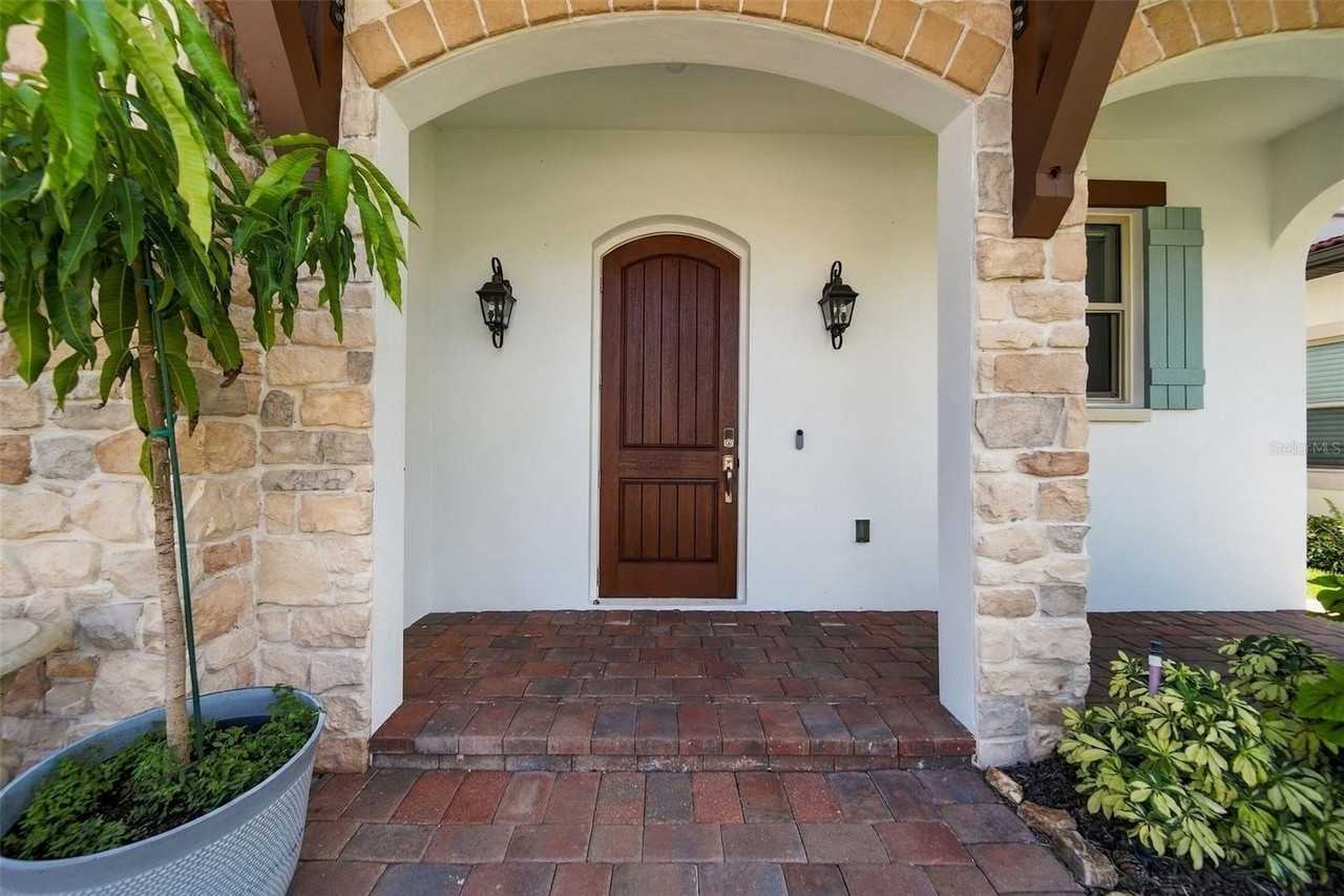 10397 Royal Cypress Way - Photo 4 of 37