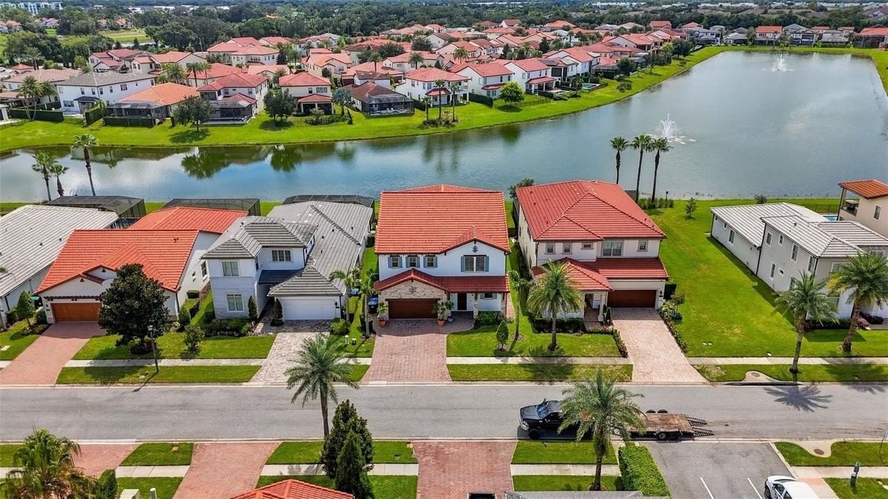 10397 Royal Cypress Way - Photo 7 of 37